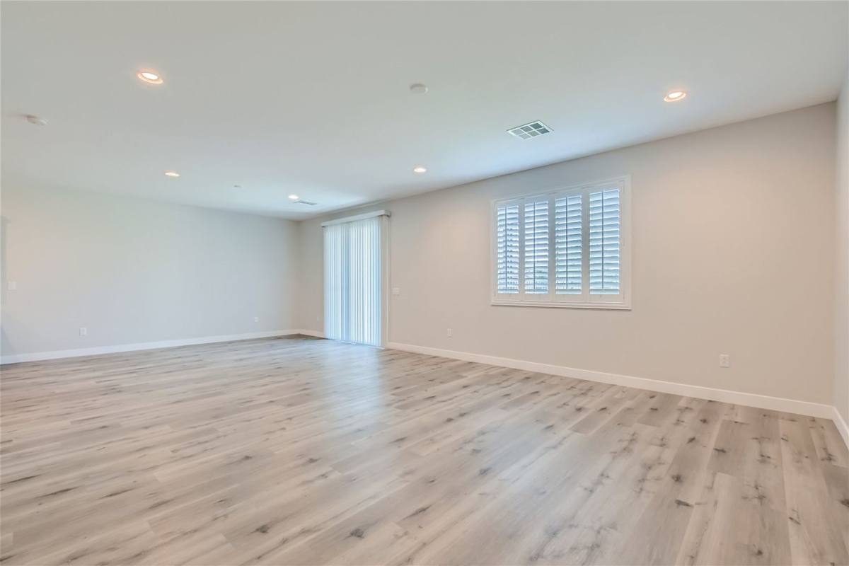 House for rent at 17 Pivot Ave, North Las Vegas, NV 89031