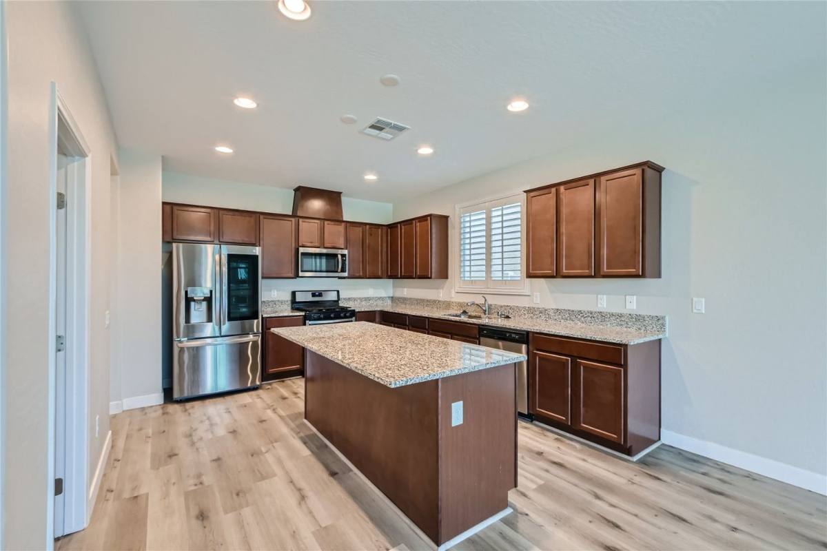 House for rent at 17 Pivot Ave, North Las Vegas, NV 89031