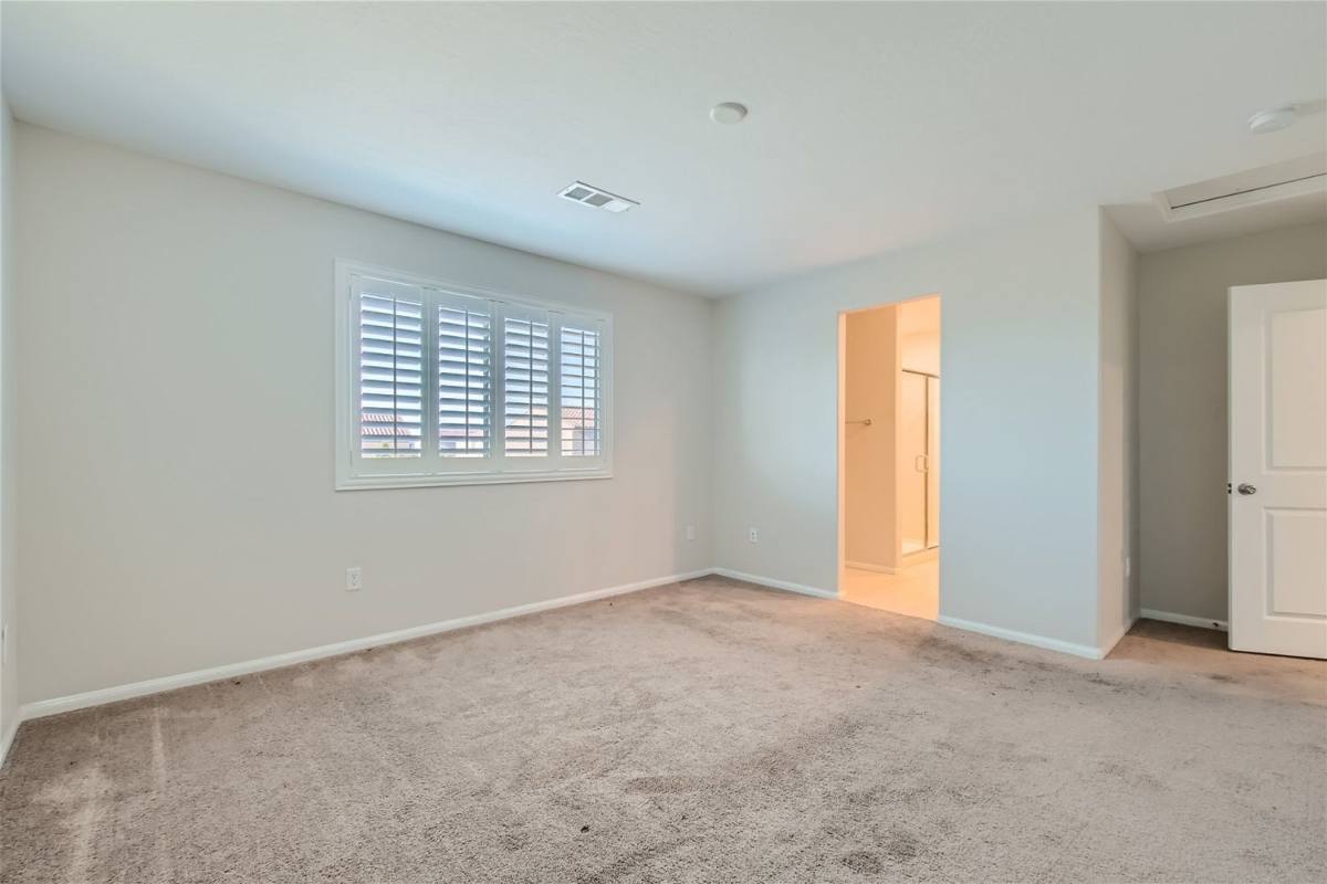 House for rent at 17 Pivot Ave, North Las Vegas, NV 89031