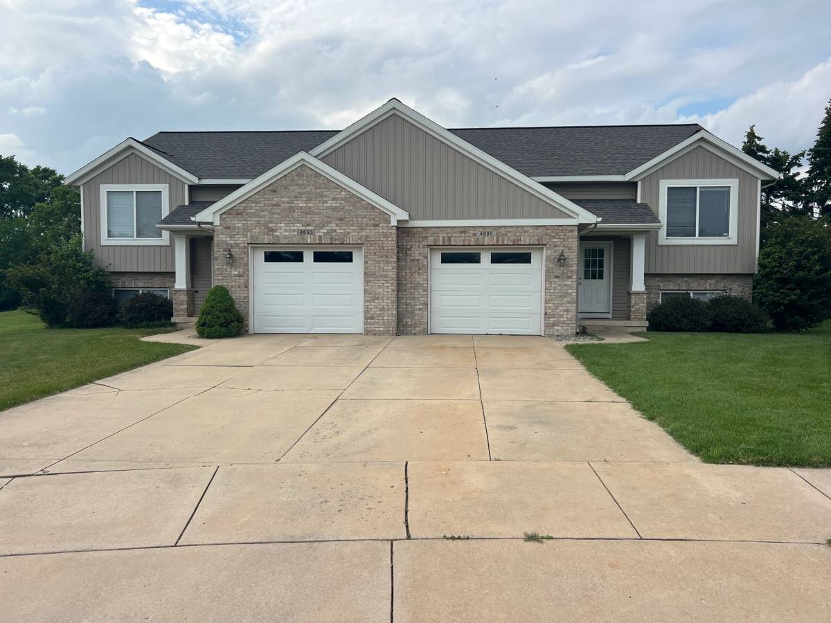 Apartment for rent at 4693-4695 N Shooks Court 4695, Hudsonville, MI 49426