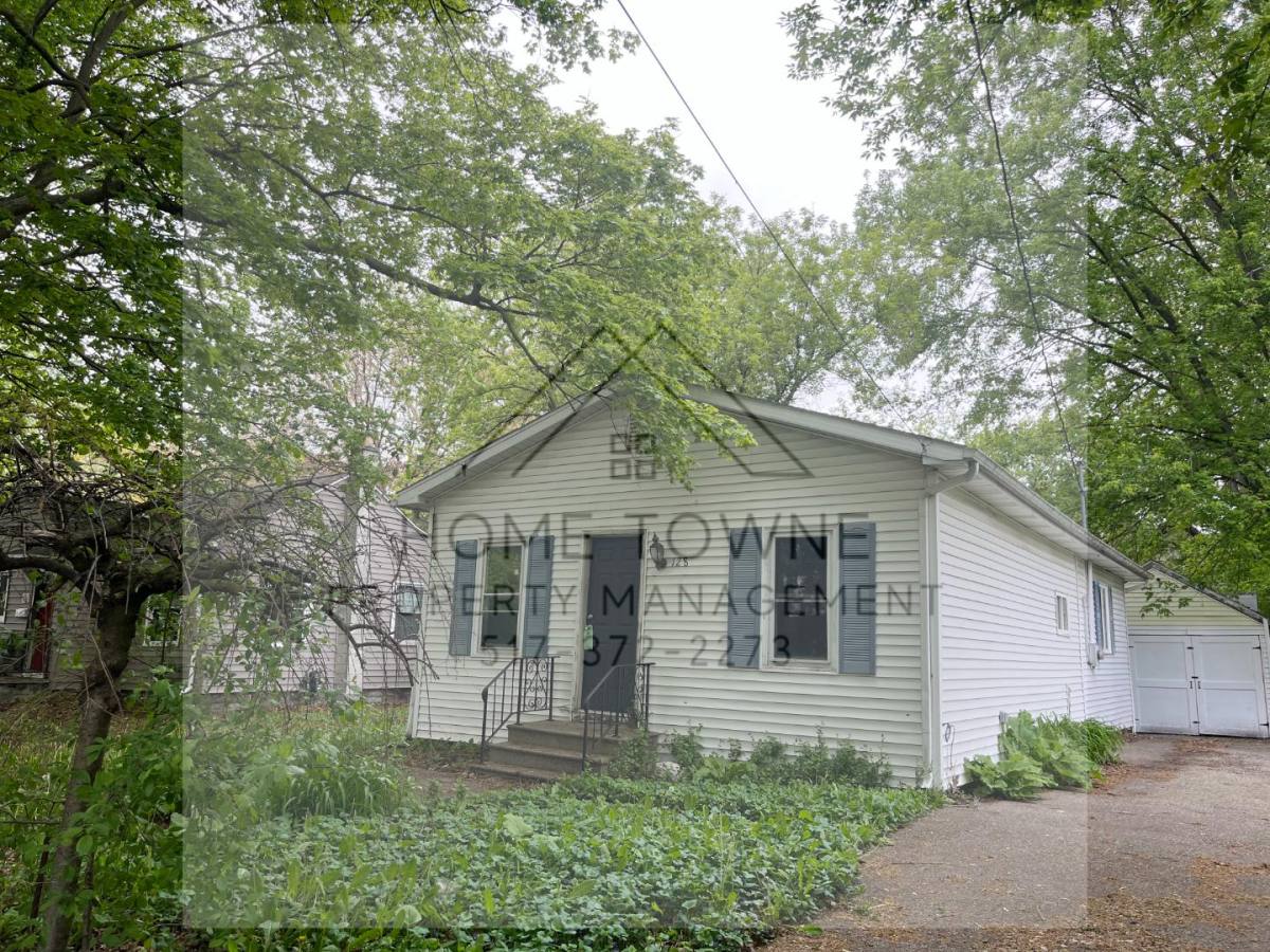 House for rent at 128 Astor Ave, Lansing, MI 48910