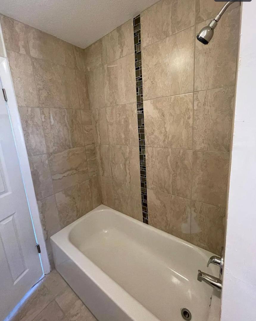 House for rent at 5006 Knightsbridge Circle N, Jacksonville, FL 32244