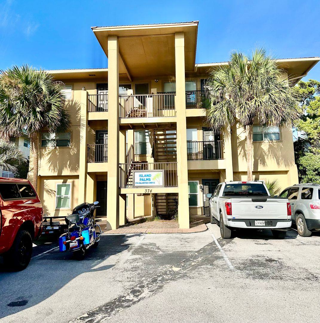 Apartment for rent at 374 Bluefish Dr, Fort Walton Beach, FL 32548