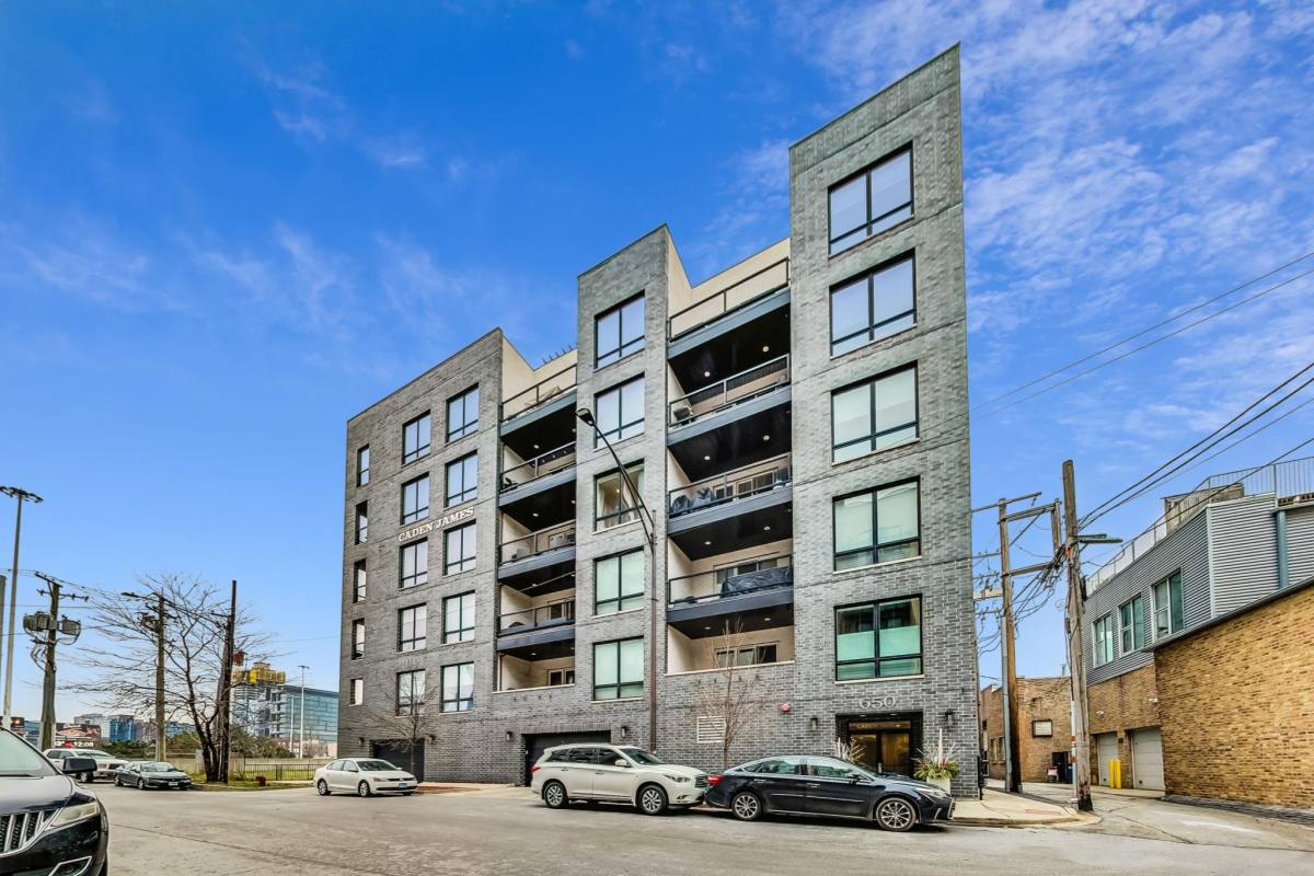 Apartment for rent at 650 N Morgan #601, Chicago, IL 60642