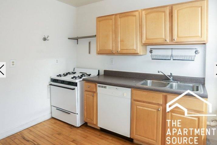 Apartment for rent at 1507 W Barry Ave #4, Chicago, IL 60657
