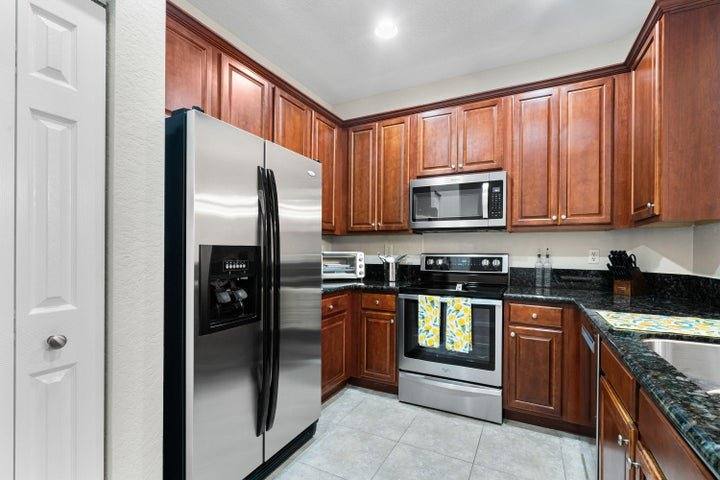 Townhouse for rent at 4861 Bonsai Circle #101, Palm Beach Gardens, FL 33418