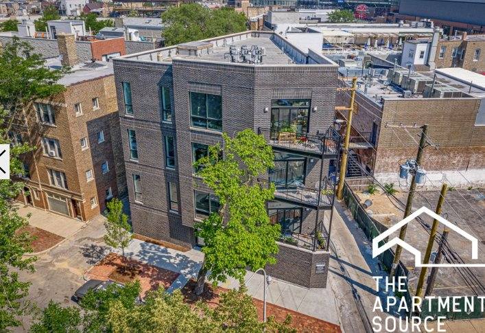 Apartment for rent at 1052 W Cornelia Ave #4, Chicago, IL 60657