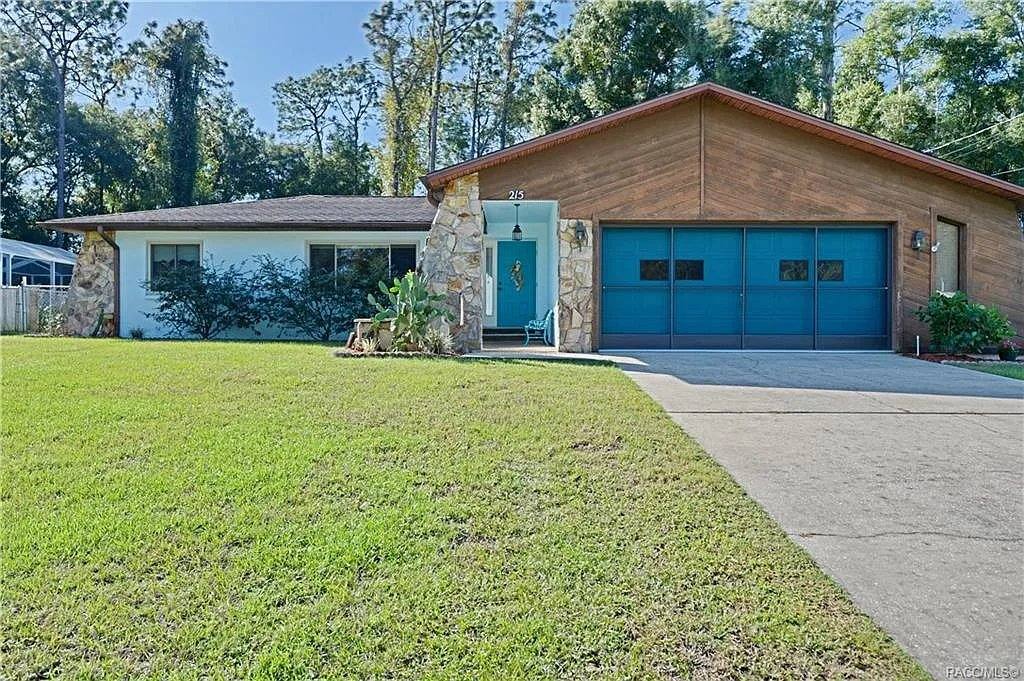 House for rent at 215 Daffodil St, Inverness, FL 34452