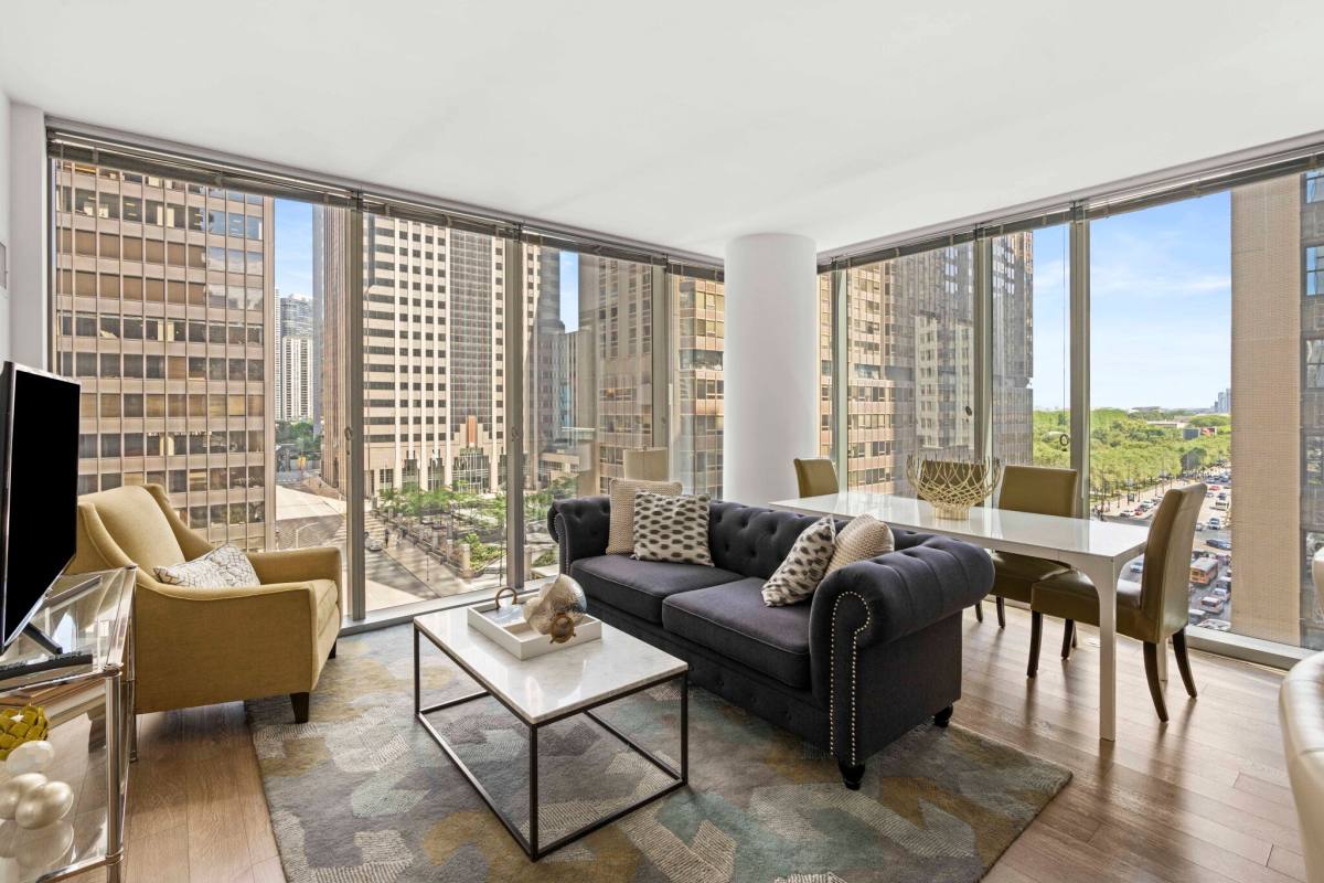 Apartment for rent at 211 N Garland Ave, Chicago, IL 60601