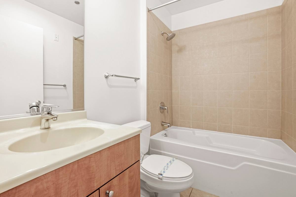 Apartment for rent at 740 S Clark St, Chicago, IL 60605