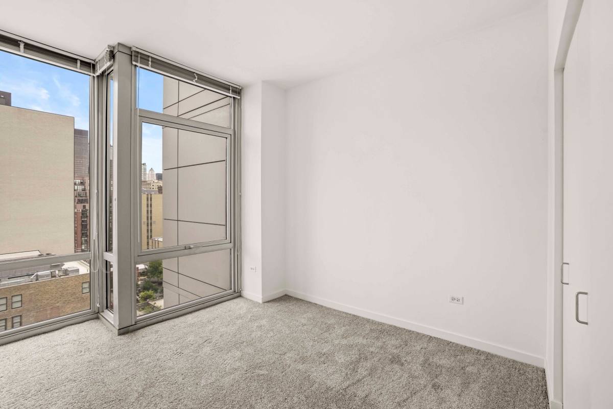 Apartment for rent at 740 S Clark St, Chicago, IL 60605