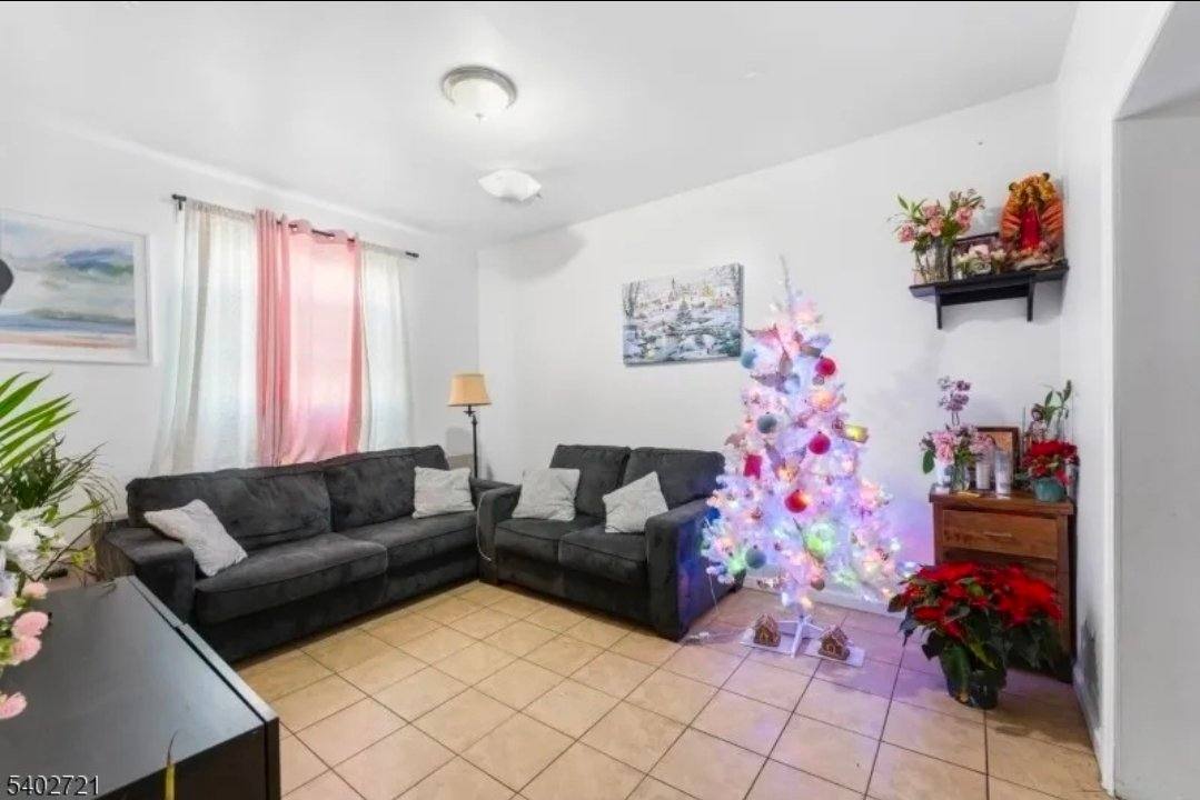 Apartment for rent at 320 Westfield Ave #2, Elizabeth, NJ 07208