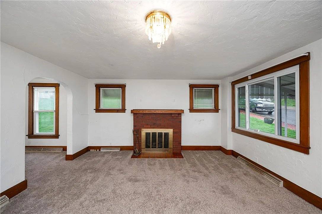 House for rent at 217 American Ave, Butler, PA 16001