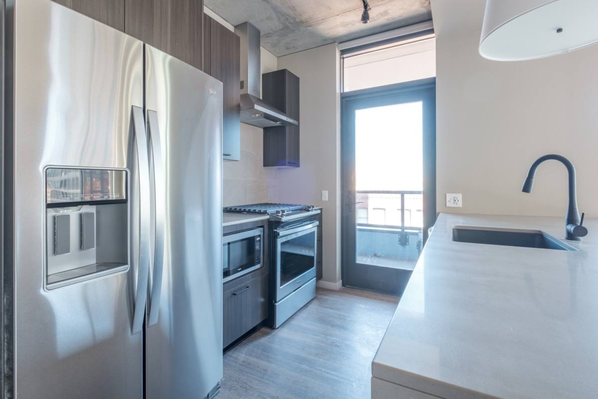Apartment for rent at 949 W Washington Blvd, Chicago, IL 60607