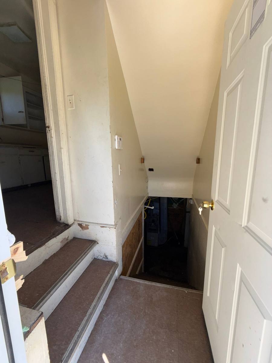 House for rent at 3501 Milbourne Ave, Flint, MI 48504