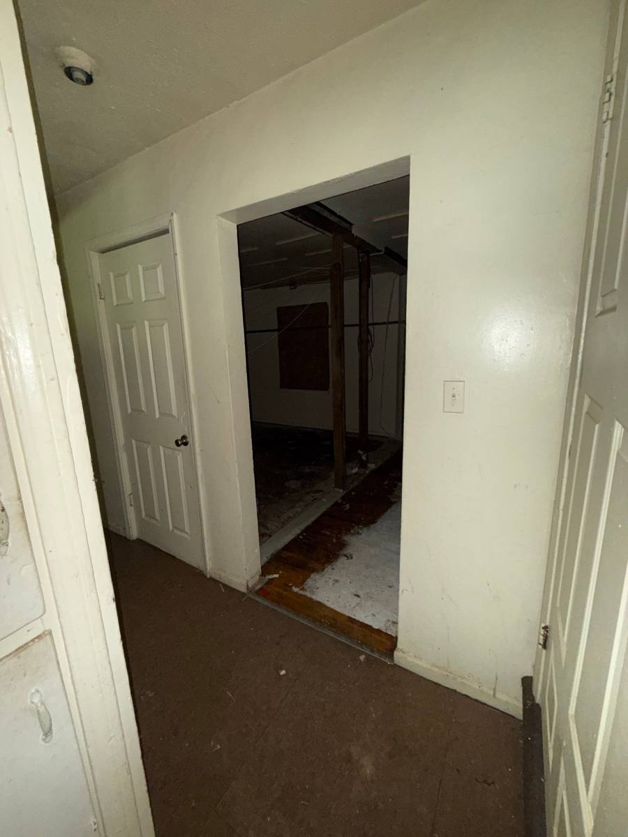 House for rent at 3501 Milbourne Ave, Flint, MI 48504