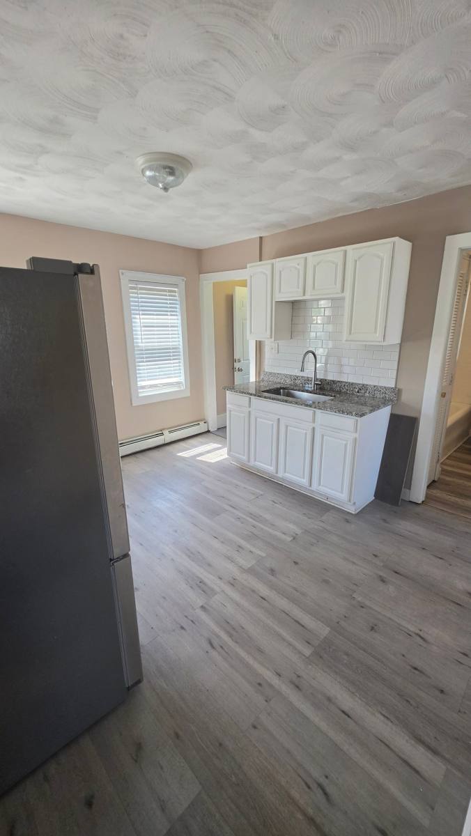 Townhouse for rent at 10 Mercy St #2, Providence, RI 02909