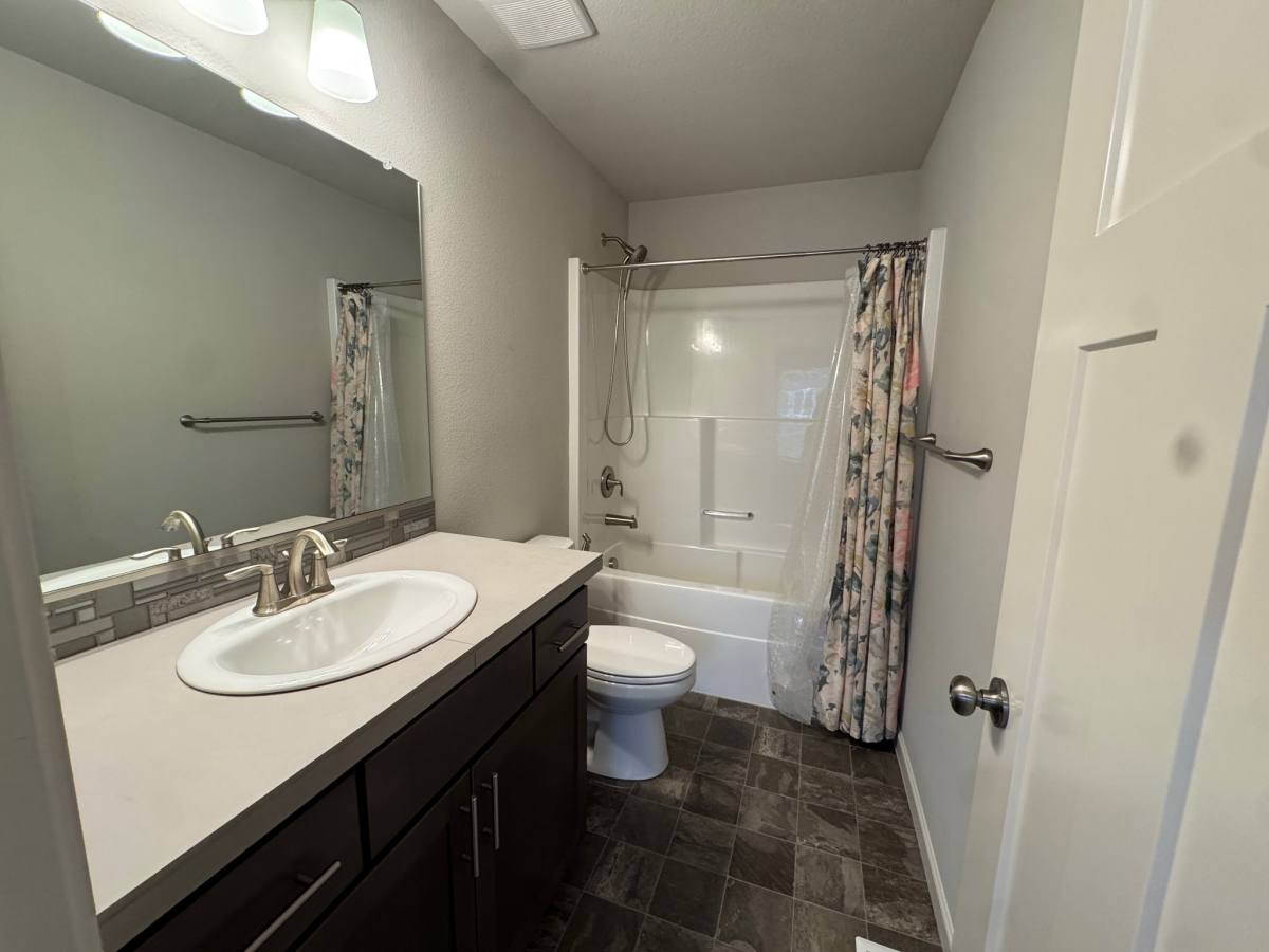 House for rent at 7746 SE Youngs St, Hillsboro, OR 97123