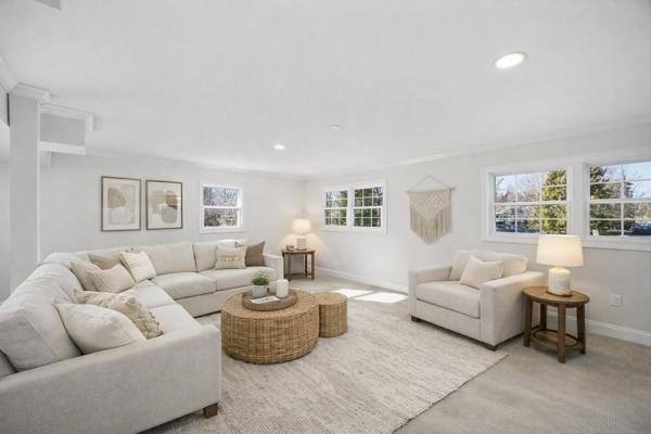 House for rent at 294 Idle Hour Dr, Lexington, KY 40502