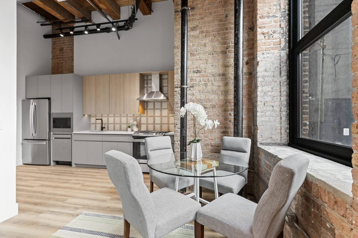 Apartment for rent at 163 W Ohio St, Chicago, IL 60654