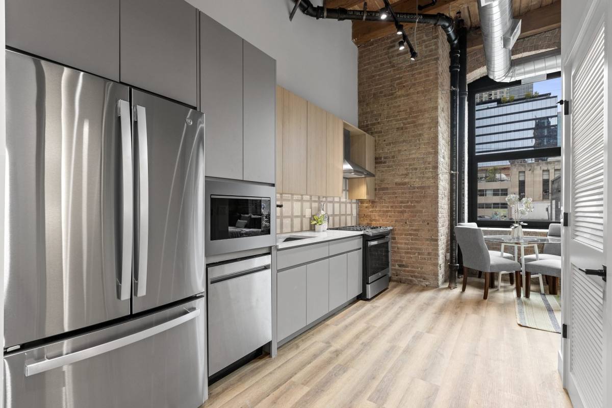 Apartment for rent at 163 W Ohio St, Chicago, IL 60654