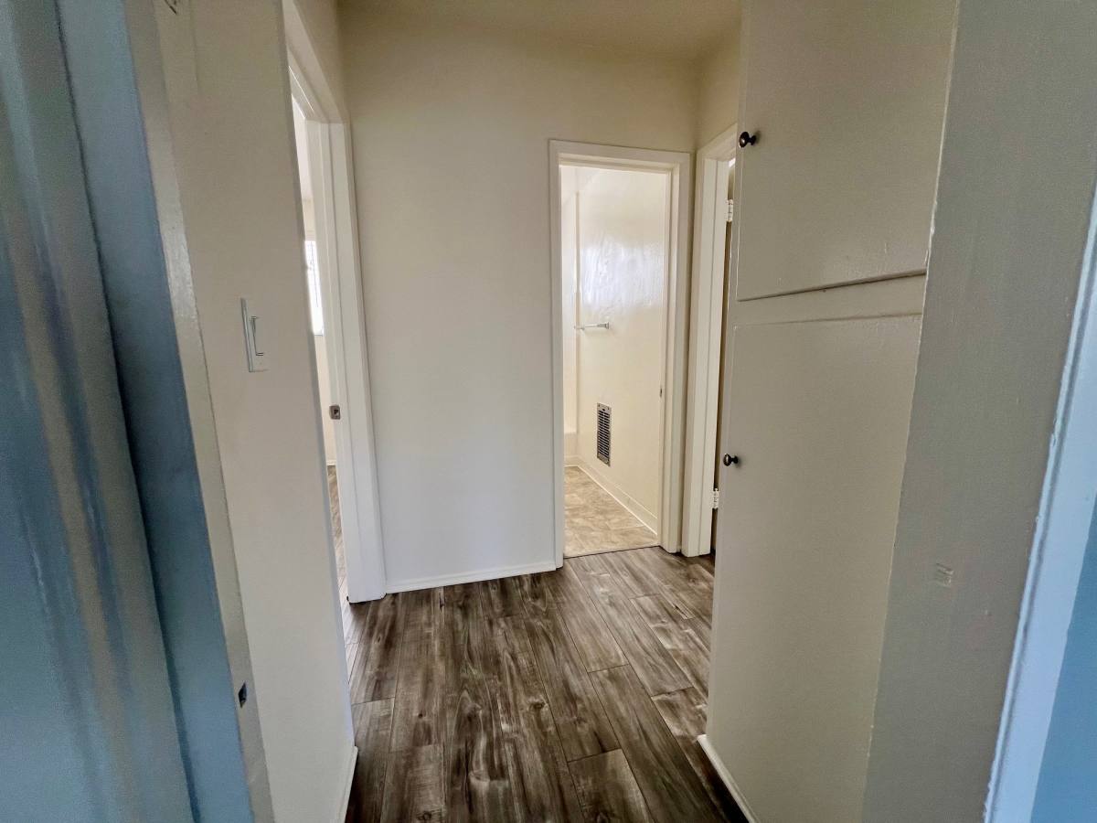 Apartment for rent at 4475 Murietta Ave #18, Sherman Oaks, CA 91423