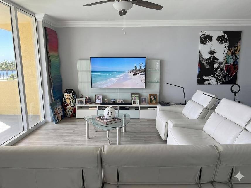 Apartment for rent at 2640 Lake Shore Dr #309, West Palm Beach, FL 33404