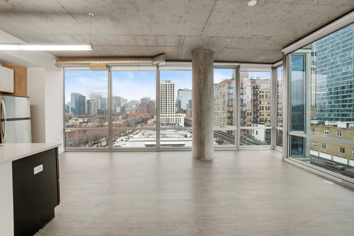 Apartment for rent at 1405 S State, Chicago, IL 60605