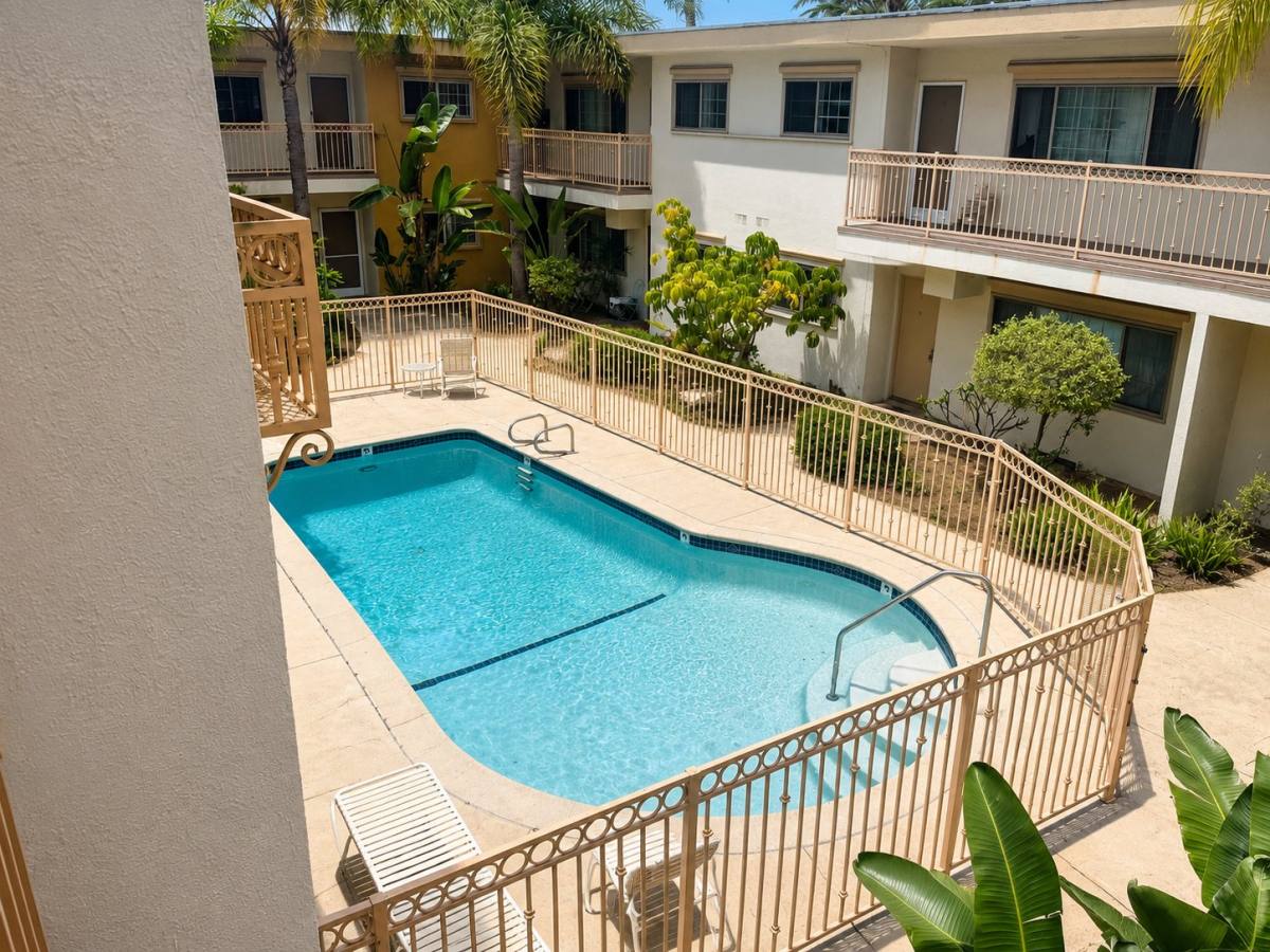 Apartment for rent at 8306 Manchester Ave, Playa Del Rey, CA 90293