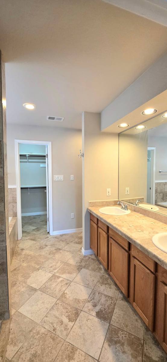House for rent at 1701 Brokenshoe, Round Rock, TX 78681
