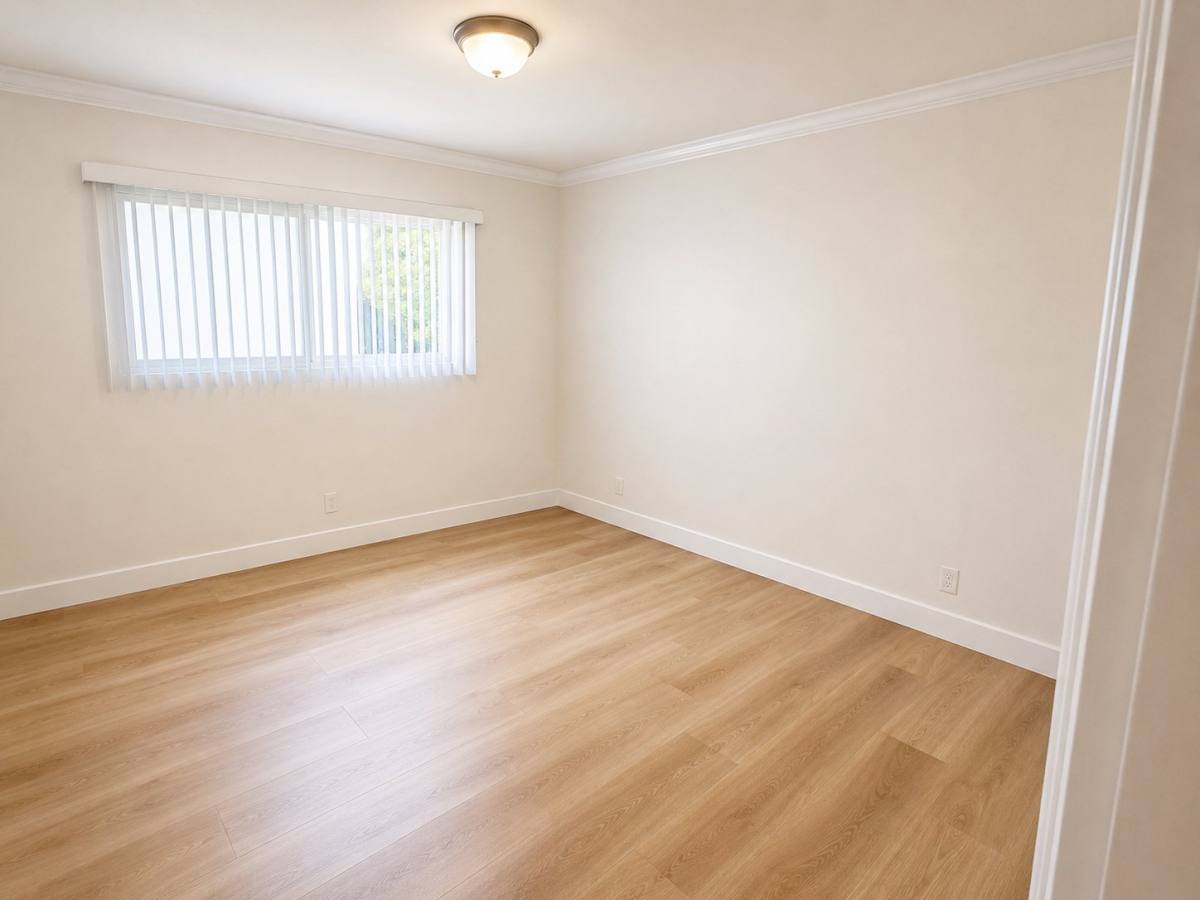 Apartment for rent at 8324 Manchester Ave, Playa Del Rey, CA 90293