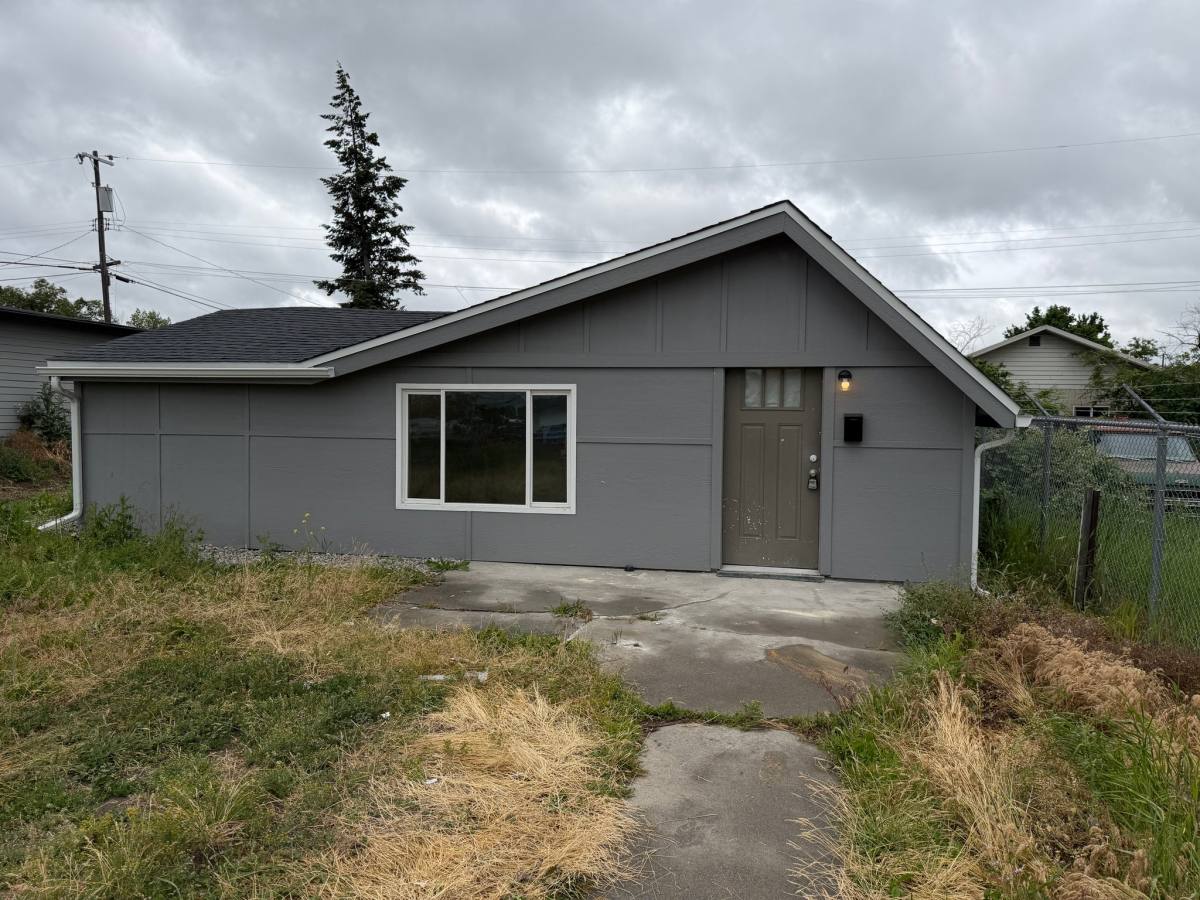House for rent at 3524 E Queen Ave, Spokane, WA 99217
