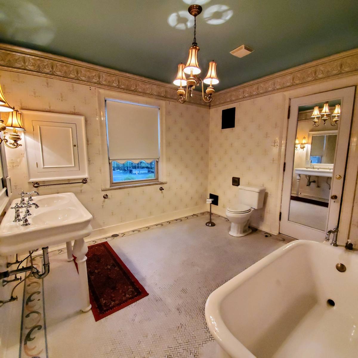 Apartment for rent at 520 Madison Ave Apt- 2 A, Scranton, PA 18510