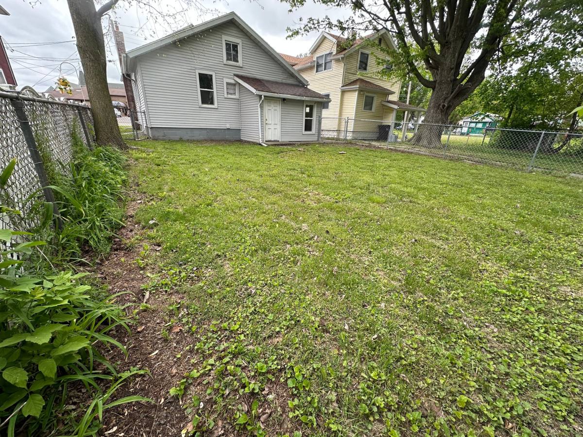 House for rent at 311 Quarry St, Jackson, MI 49201