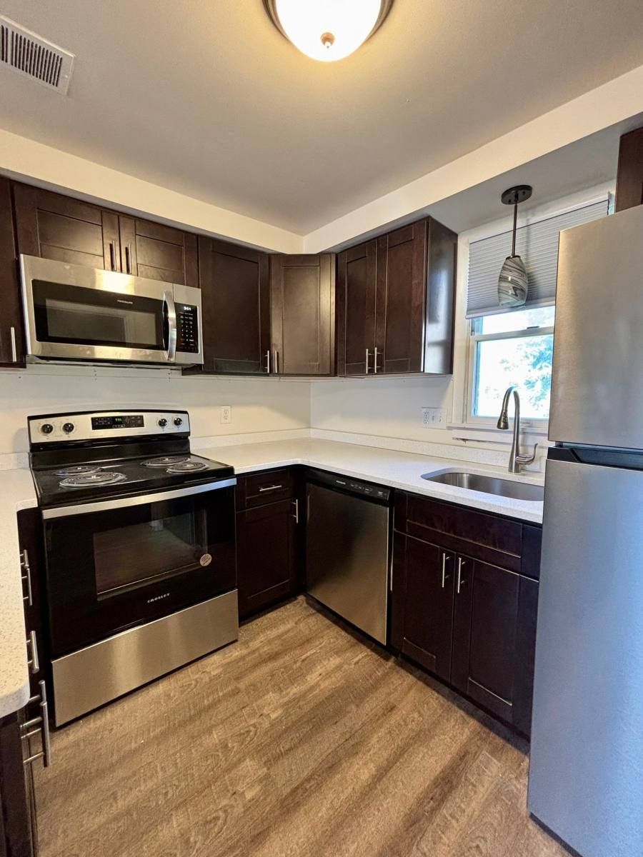 Townhouse for rent at 4 Concord Court, Tonawanda, NY 14150