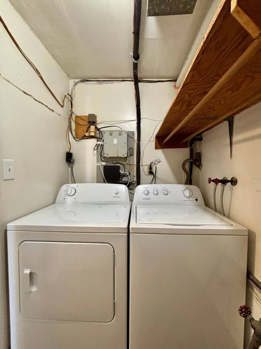 Townhouse for rent at 4 Concord Court, Tonawanda, NY 14150