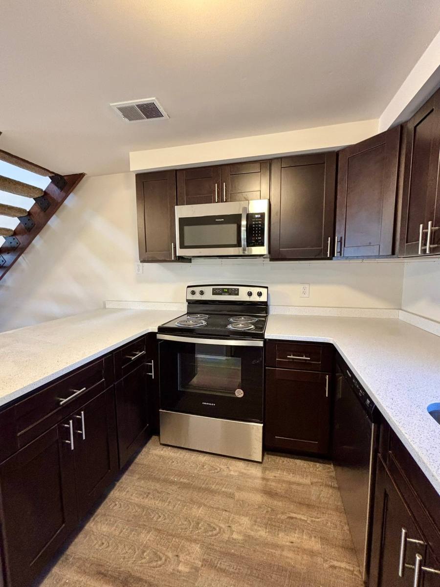 Townhouse for rent at 4 Concord Court, Tonawanda, NY 14150