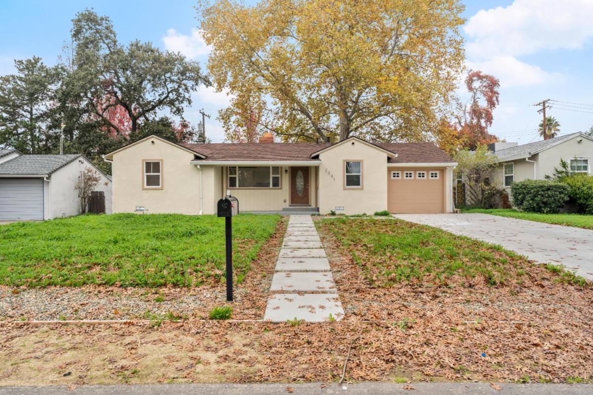 House for rent at 2391 Carlsbad Ave, Sacramento, CA 95821