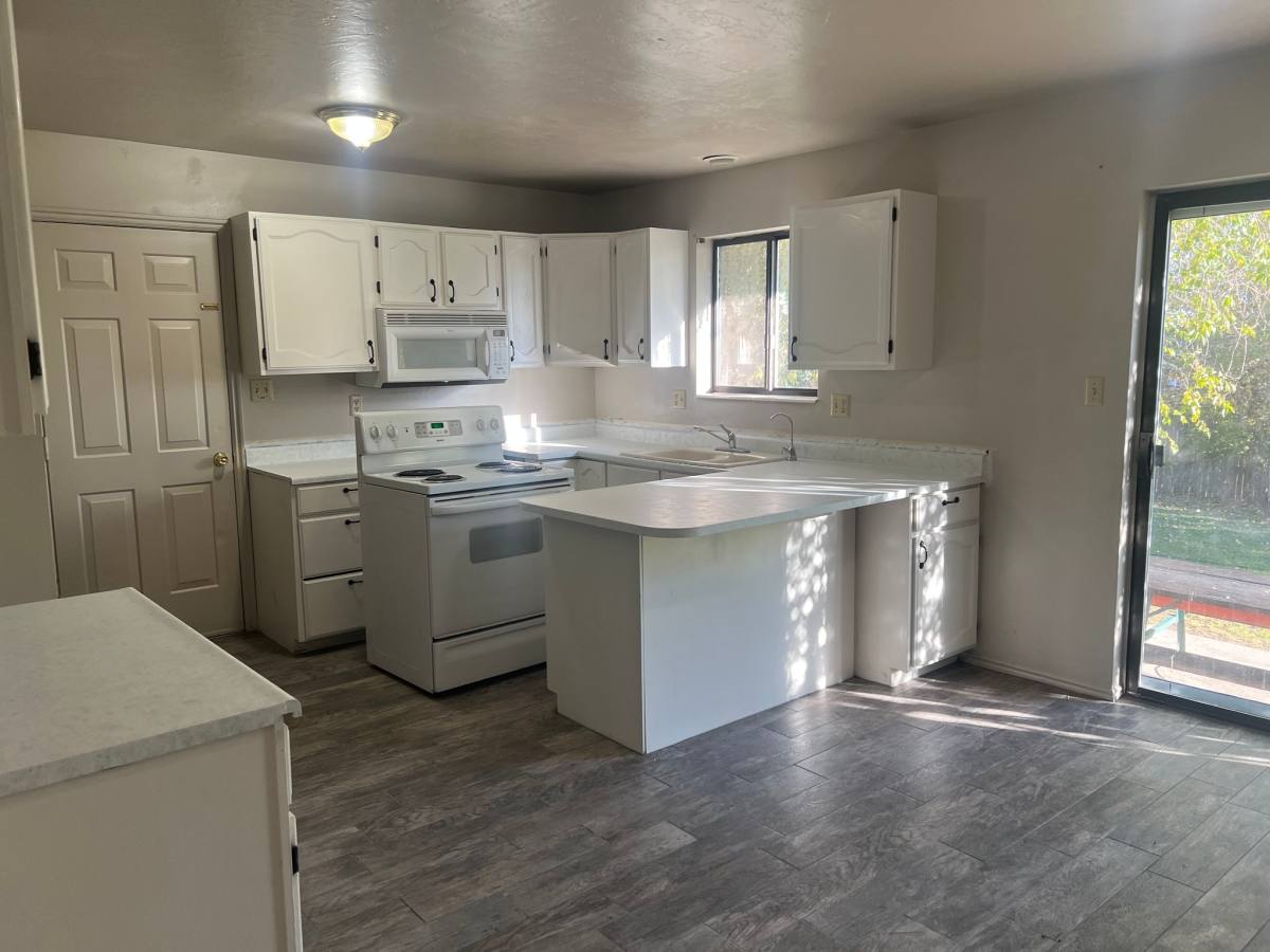 House for rent at 538 E Heather Rd, Orem, UT 84097