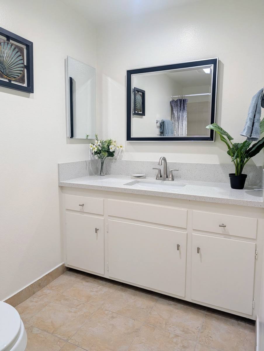 Apartment for rent at 2890 W235th St #9, Torrance, CA 90505