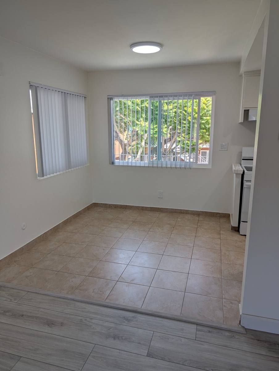 Apartment for rent at 2890 W235th St #9, Torrance, CA 90505
