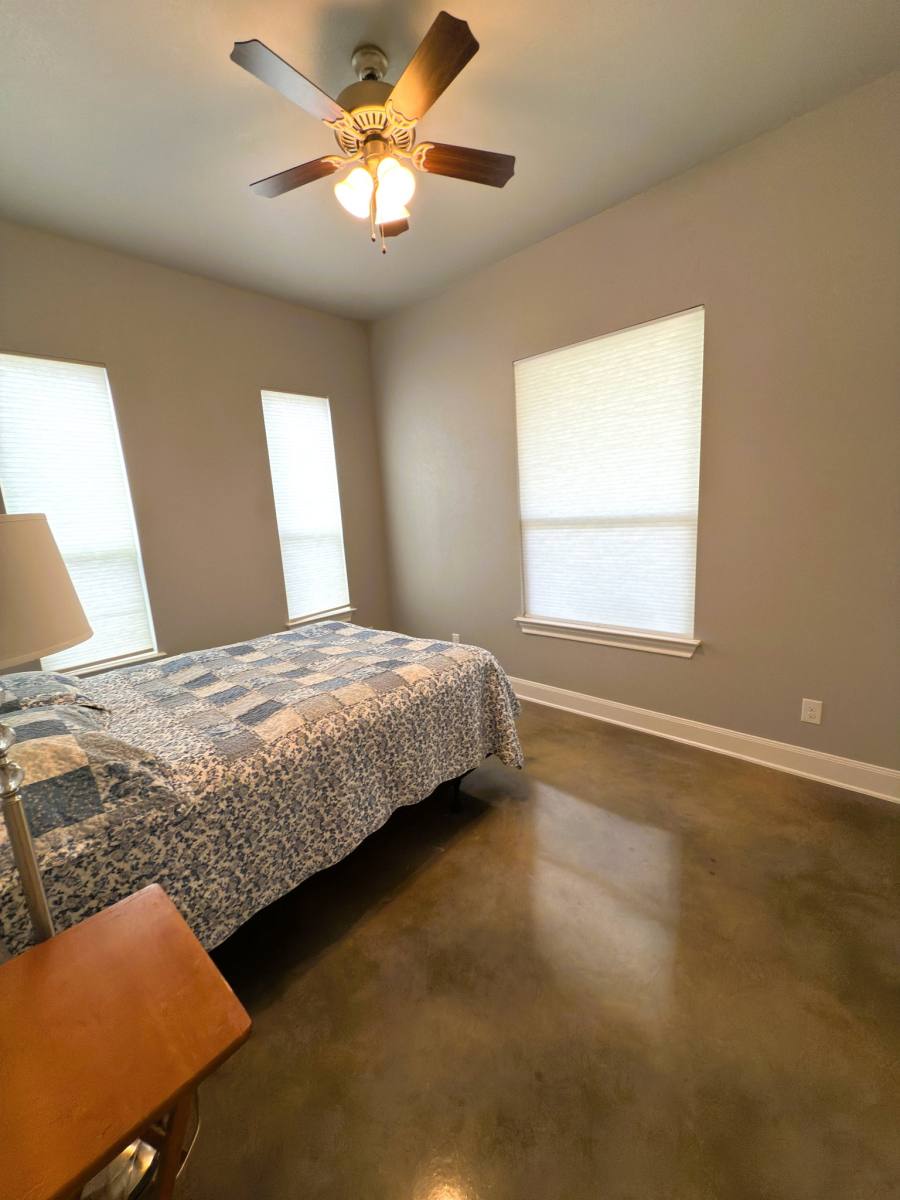 House for rent at 186 Lakeview, Pipe Creek, TX 78063