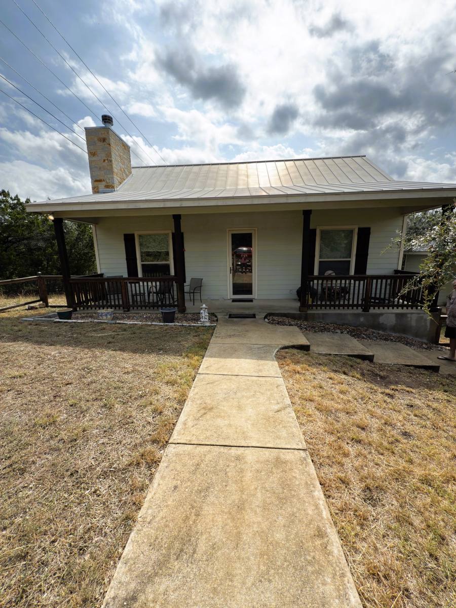 House for rent at 186 Lakeview, Pipe Creek, TX 78063