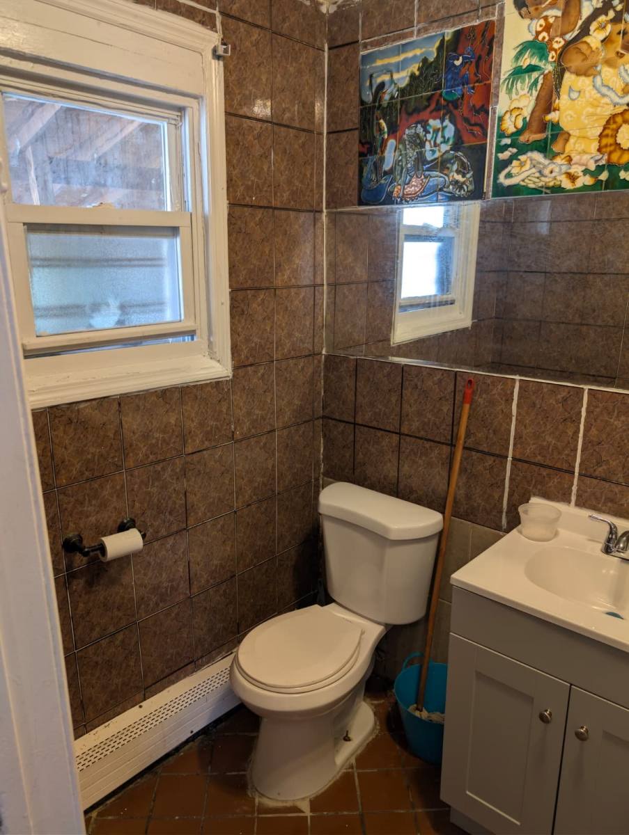 Apartment for rent at 76 Grove Ave #2, Staten Island, NY 10302