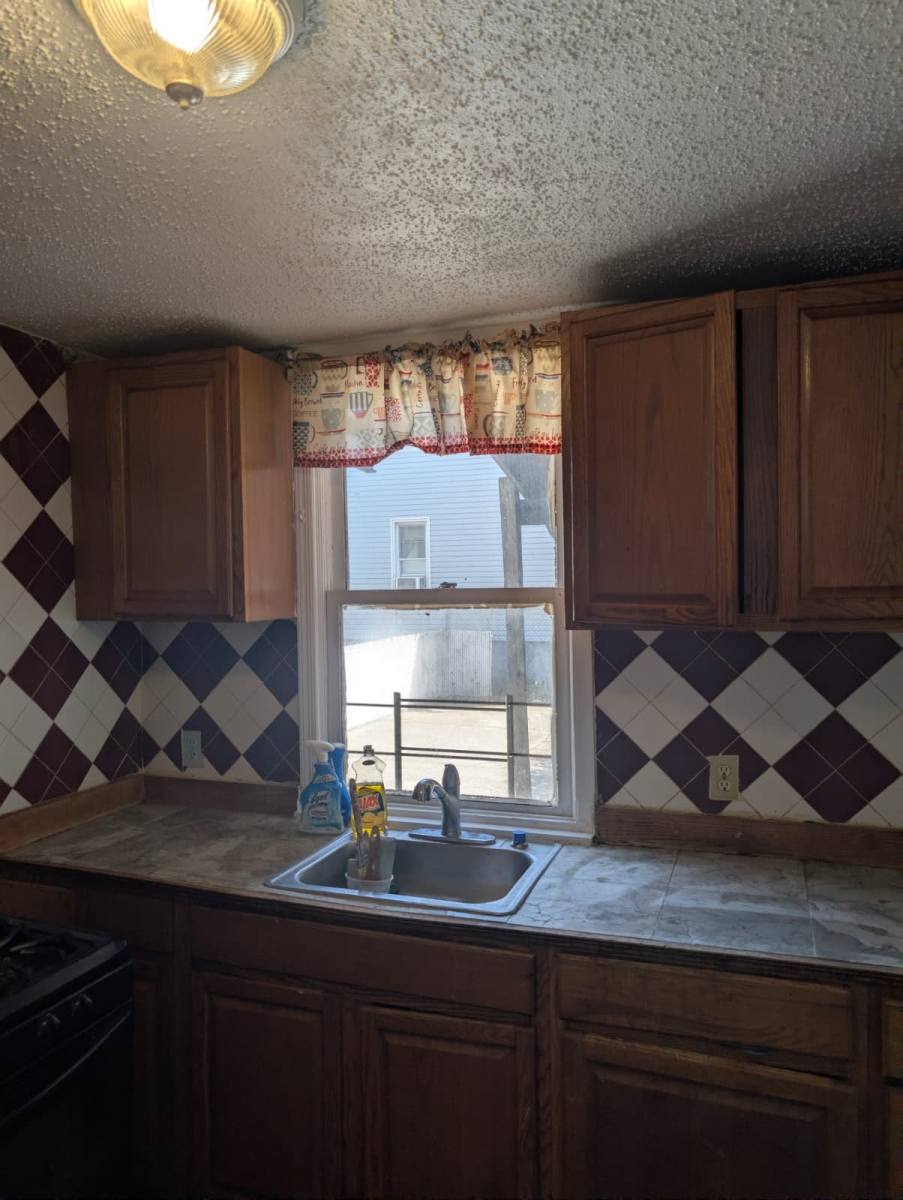 Apartment for rent at 76 Grove Ave #2, Staten Island, NY 10302
