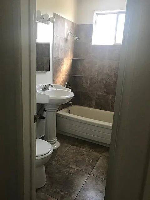 Apartment for rent at 6050 Kingman Ave #8, Buena Park, CA 90621