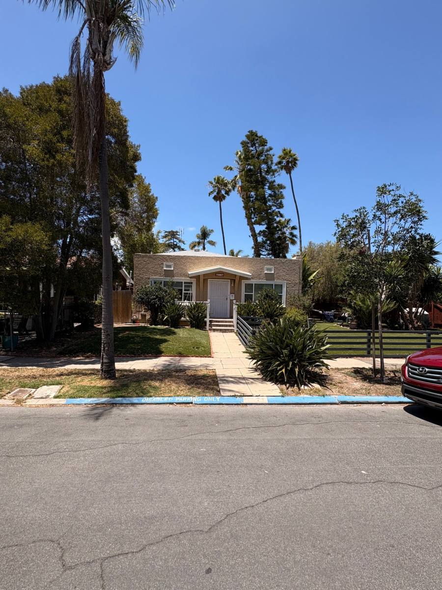 House for rent at 4574 Louisiana St, San Diego, CA 92116