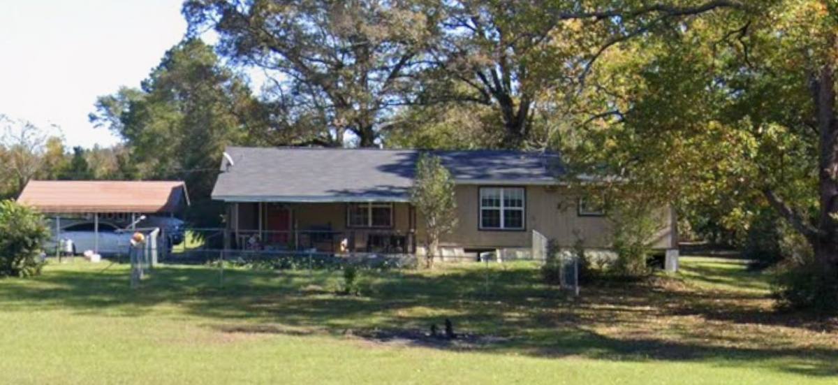 House for rent at 1761 Bass Rd, Leesville, LA 71446