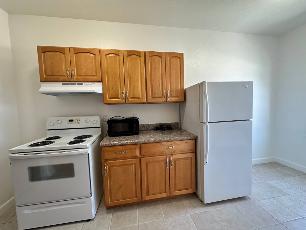 Apartment for rent at 624 Brooklyn Ave #209, Oakland, CA 94606