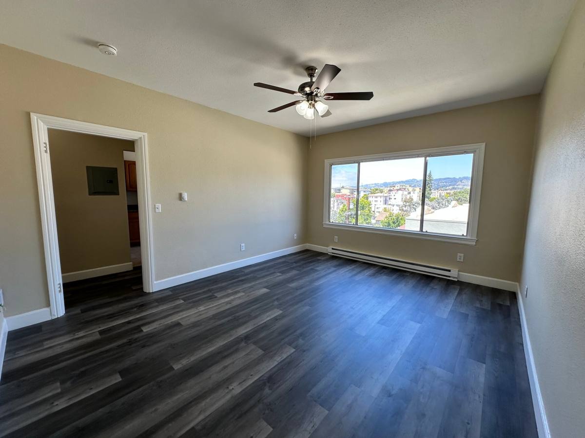 Apartment for rent at 624 Brooklyn Ave #209, Oakland, CA 94606